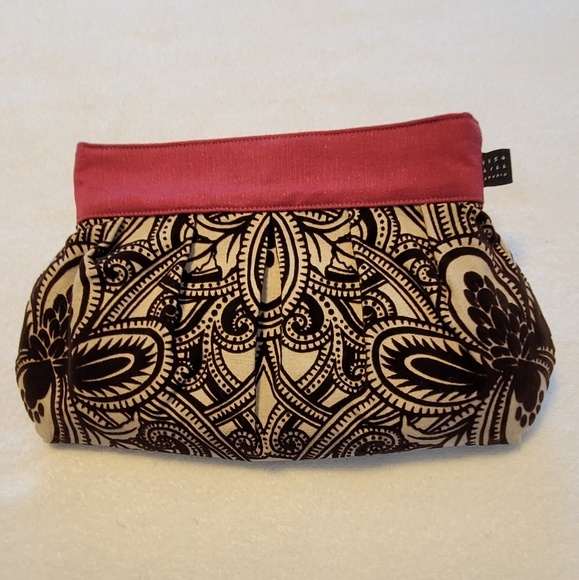 ❤SALE 2 FOR 30❤1154 Lill Studio clutch one of a kind pink black - Picture 1 of 7